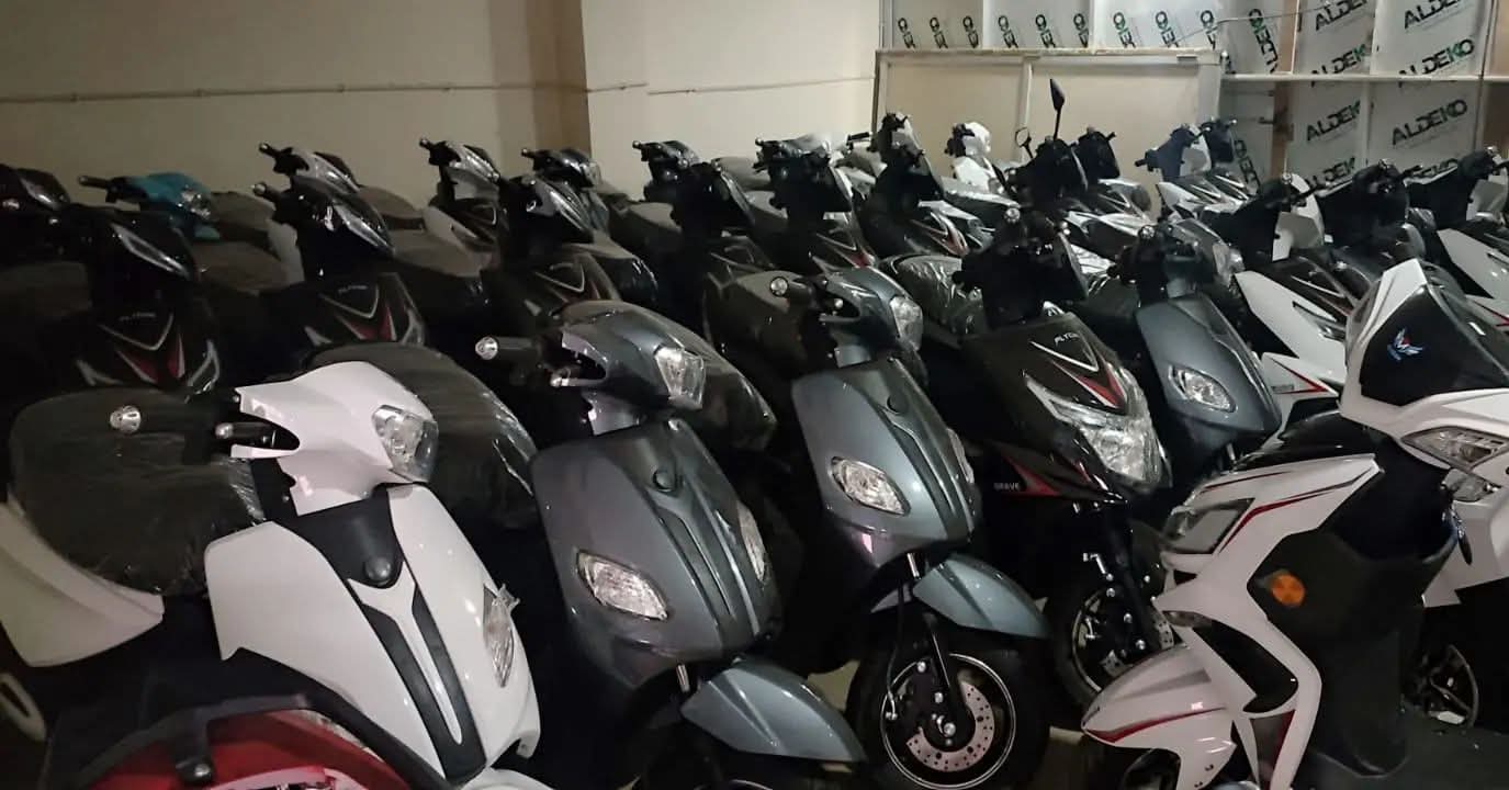 Manufacturing stock and lineup